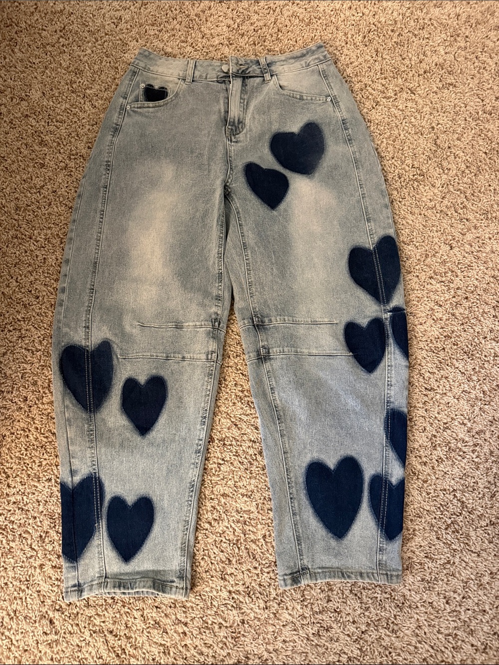 Women’s Light Wash Denim Barrel Jeans with Navy Heart Appliqués